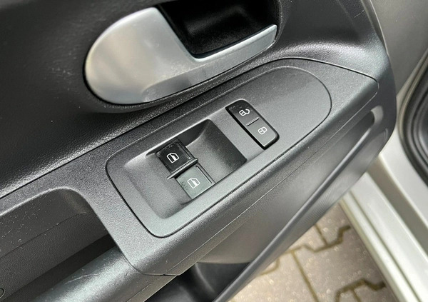 Volkswagen up! cena 38900 przebieg: 167840, rok produkcji 2021 z Gołańcz małe 352